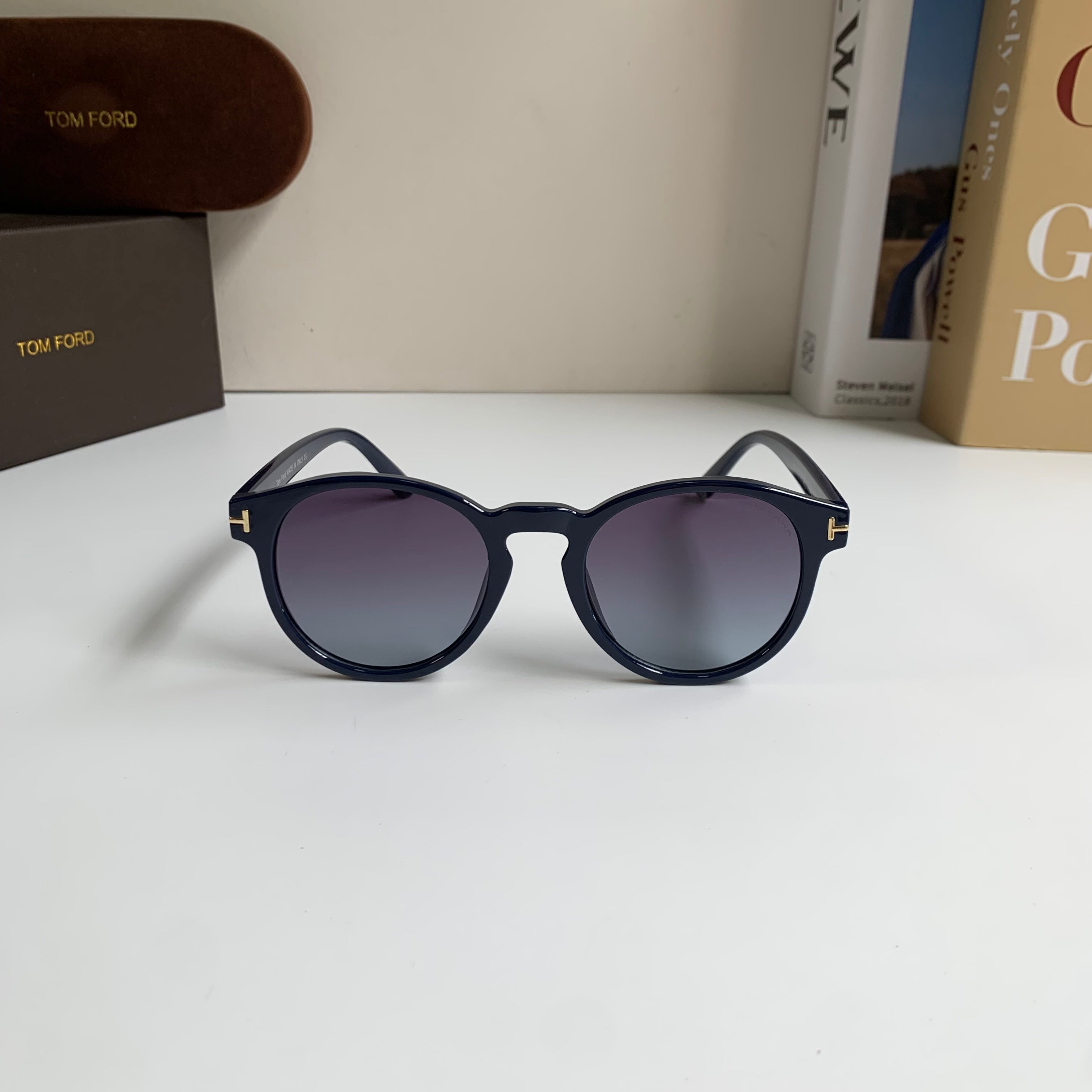 Tom Ford Fashion Silver Lens Sunglasses for Men & Women - 432881 - detail image 3