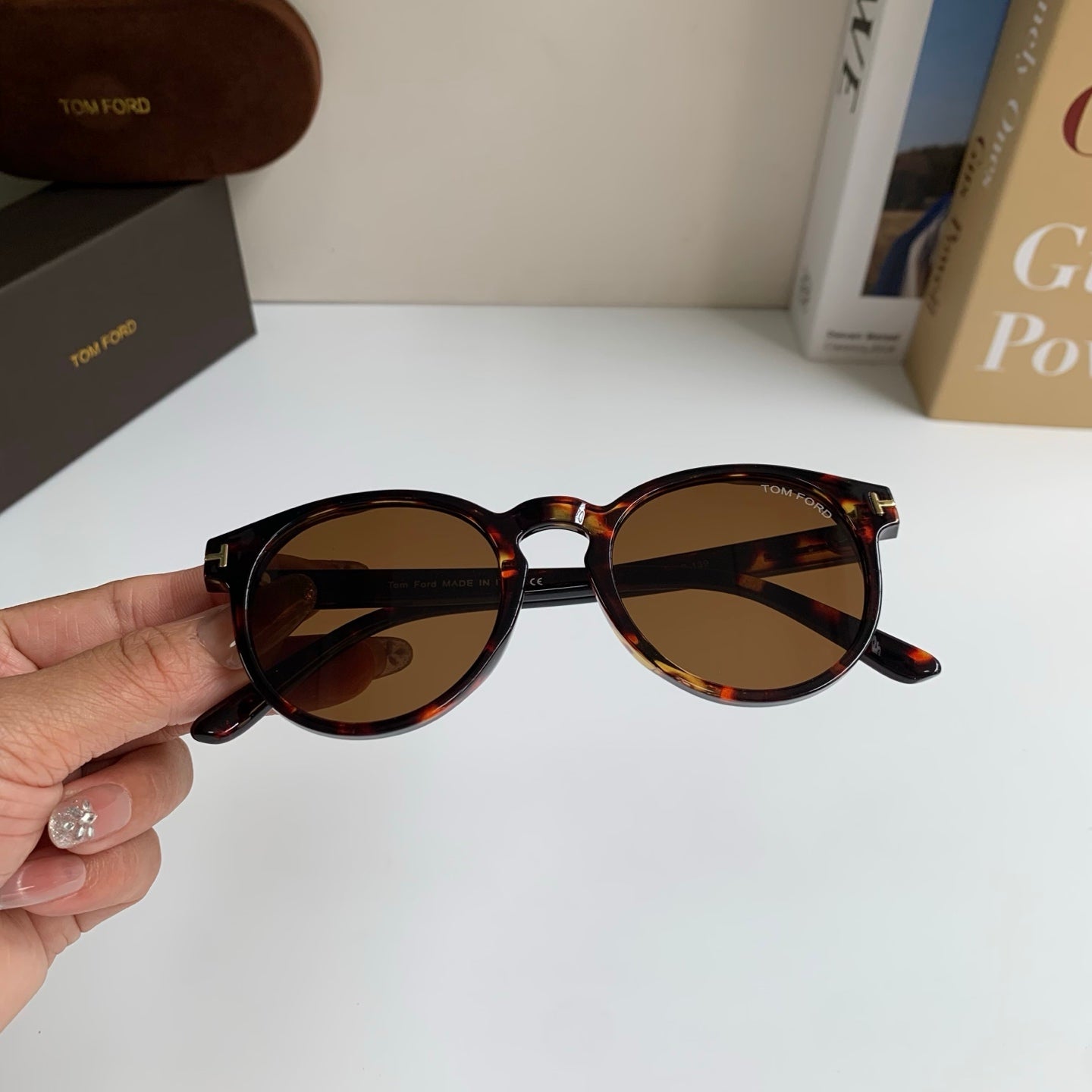 Tom Ford Fashion Brown Lens Sunglasses for Men & Women - 432882 - detail image 4