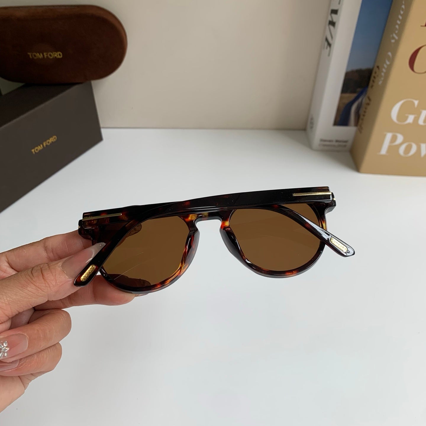 Tom Ford Fashion Brown Lens Sunglasses for Men & Women - 432882 - detail image 7