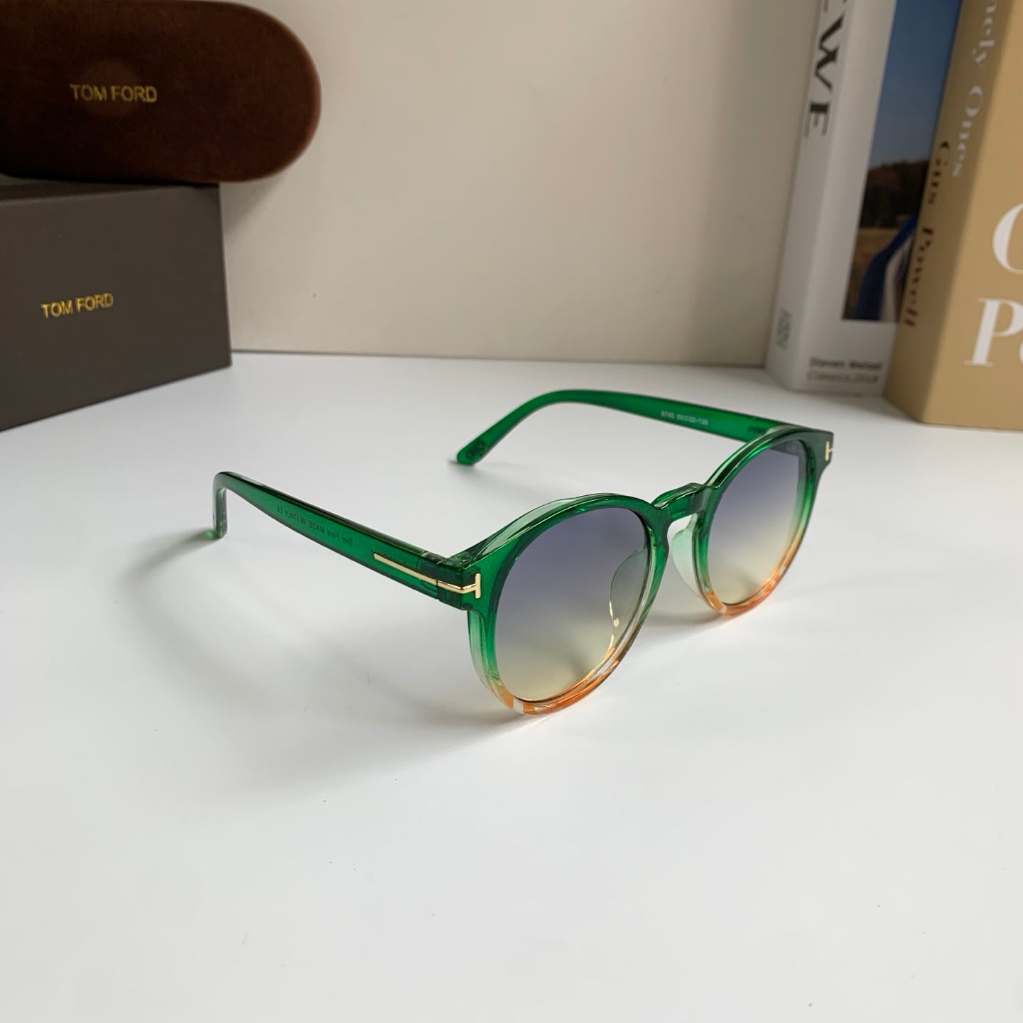 Tom Ford Fashion Silver Lens Sunglasses for Men & Women - 432883