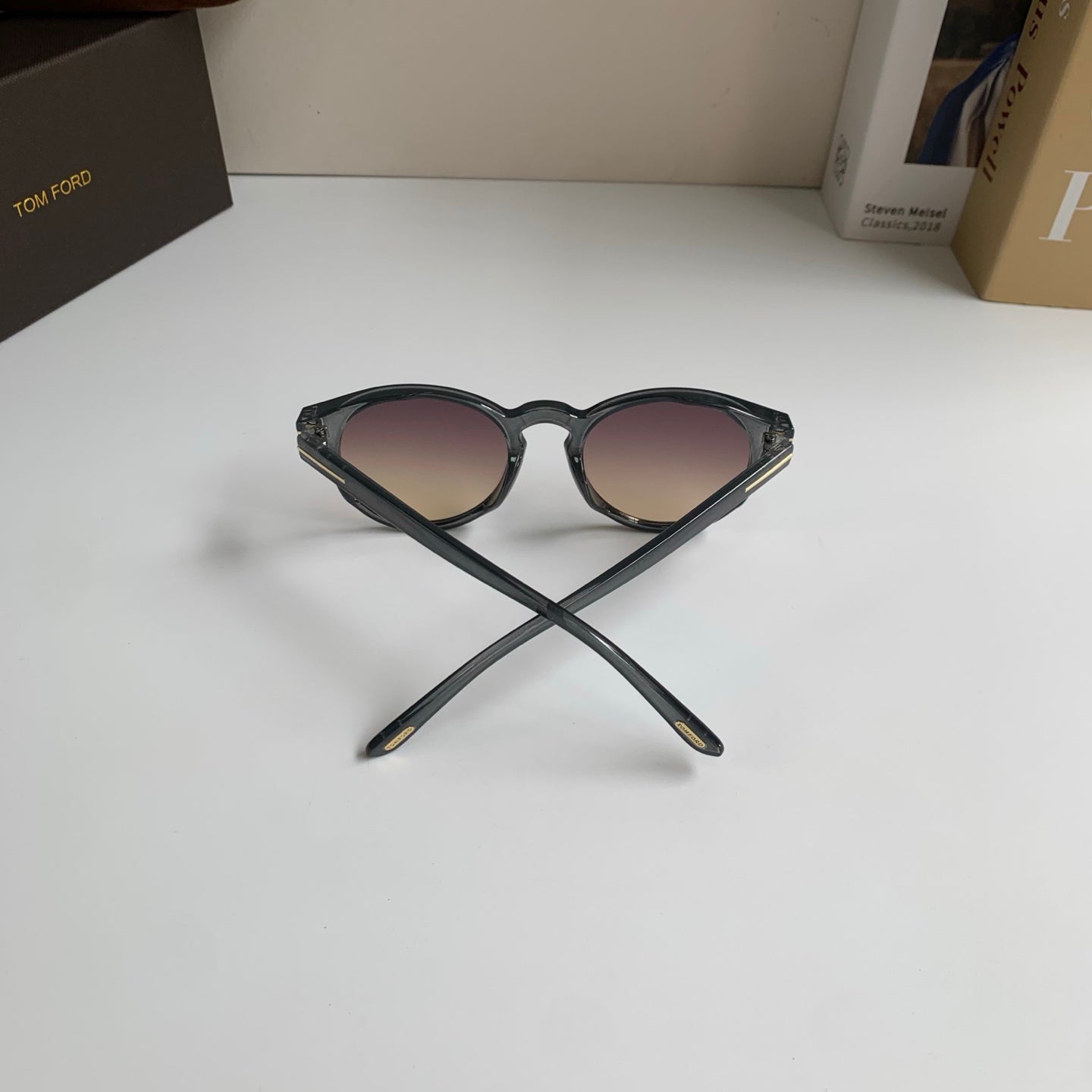 Tom Ford Fashion Silver Lens Sunglasses for Men & Women - 432884 - detail image 8