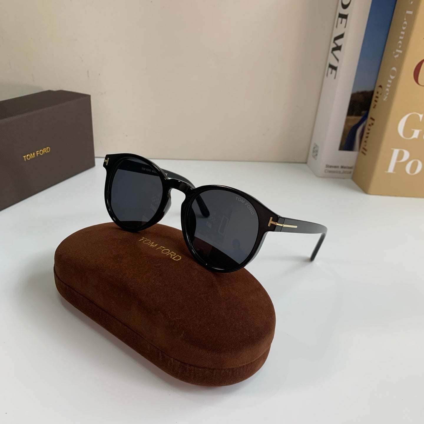 Tom Ford Fashion Black Lens Sunglasses for Men & Women - 432885 - detail image 5