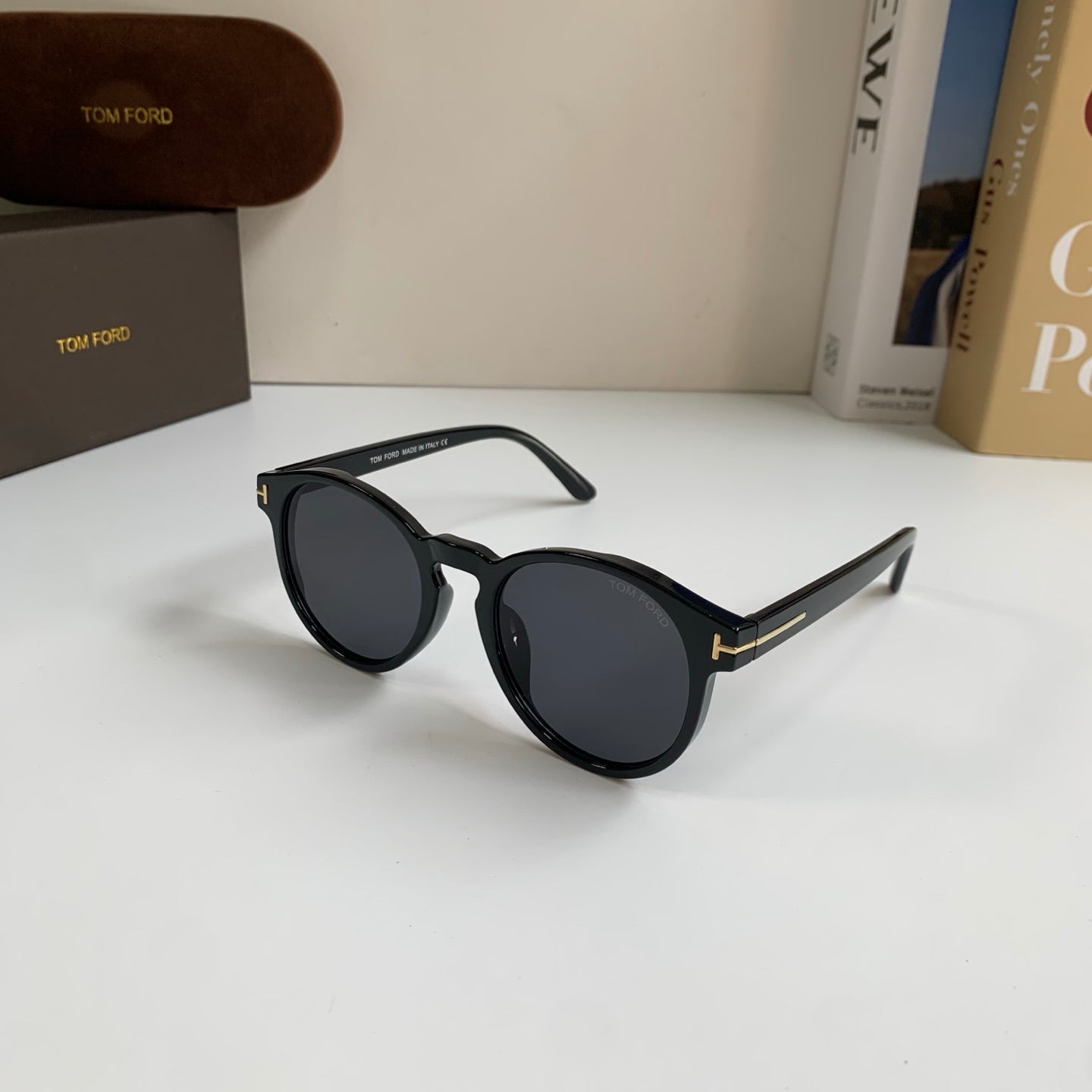 Tom Ford Fashion Black Lens Sunglasses for Men & Women - 432885 - detail image 2