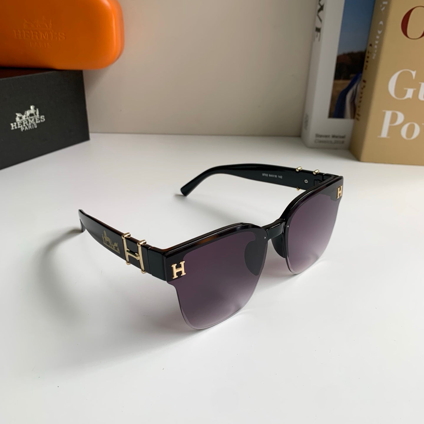 Hermès Square Black Lens Sunglasses for Men & Women - 488088