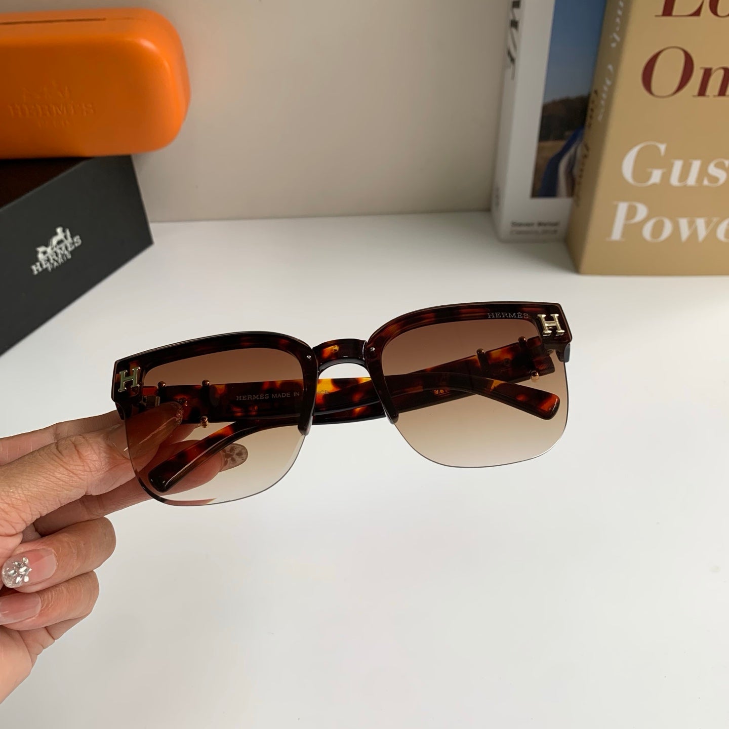 Hermès Square Brown Lens Sunglasses for Men & Women - detail image 3