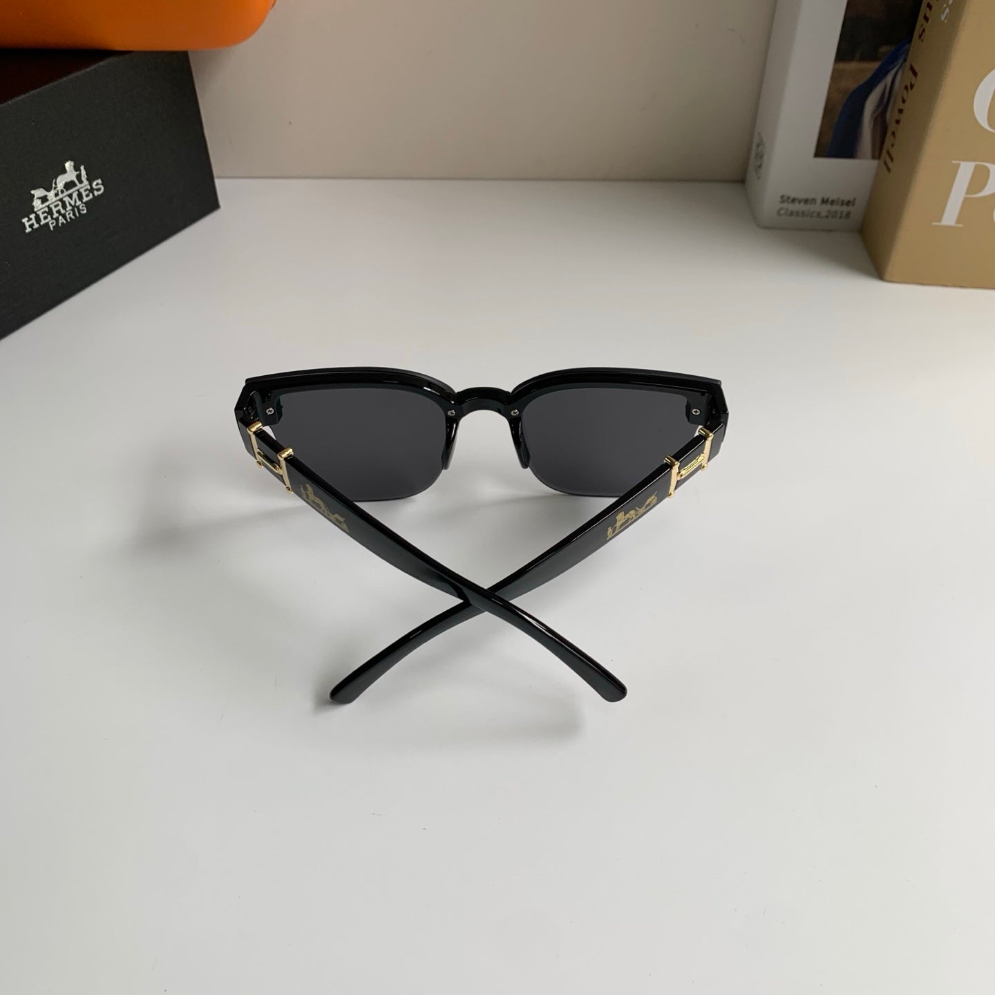 Hermès Square Black Lens Sunglasses for Men & Women - detail image 9