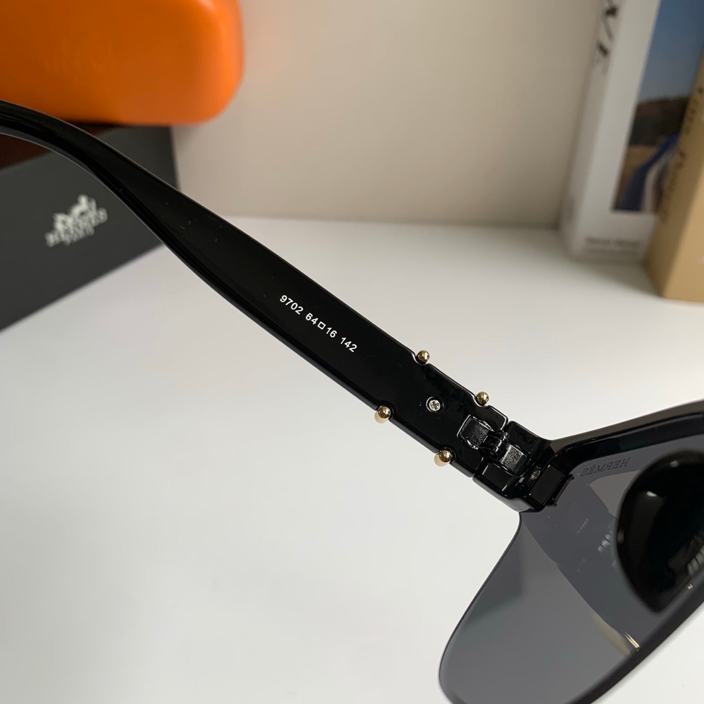 Hermès Square Black Lens Sunglasses for Men & Women - detail image 7